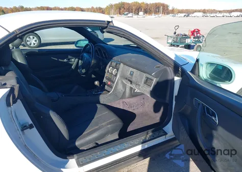 2000 Mercedes-Benz Slk 230 Kompressor z USA, uszkodzony, nr VIN WDBKK47F6YF145023